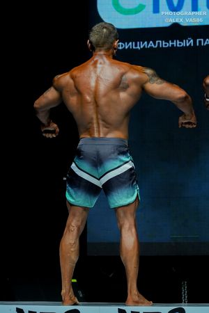 MEN'S PHYSIQUE МАСТЕРА +40